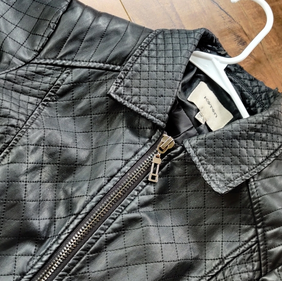 Leather Jacket - Picture 3 of 3